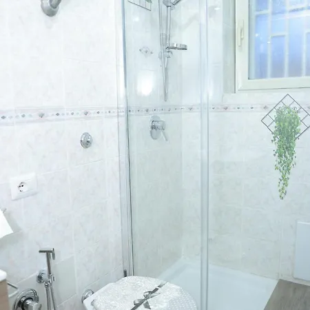 Flora House Pompei *